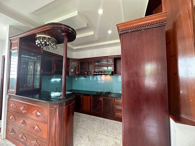Hình ảnh Cho thuê ở tầng 1, 1PN, 2WC,có nhà bếp, 100m2