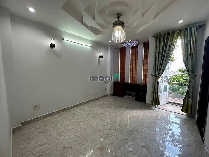 Hình ảnh Cho thuê ở tầng 1, 1PN, 2WC,có nhà bếp, 100m2