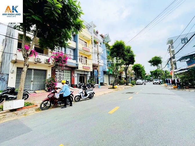 Hình ảnh Đất Đẹp 76m2 Mặt Tiền Cạnh Trường Chợ Trung Tâm Phước Bình Thủ Đức