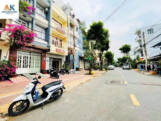 Hình ảnh Đất Đẹp 76m2 Mặt Tiền Cạnh Trường Chợ Trung Tâm Phước Bình Thủ Đức