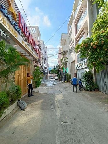 Hình ảnh Bán CHDV Phan Văn Trị P11 Q.BT 140m2 Giá 19.6 Tỷ TL