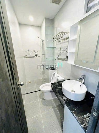 Hình ảnh Cho thuê nhà 371/2D Hai Bà Trưng, Phường 8, Quận 3.