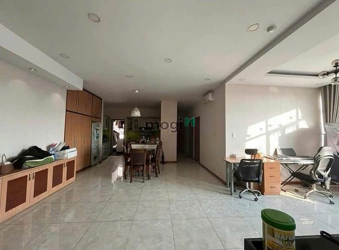 Hình ảnh Chung cư Oriental Plaza, Tân Phú 89m2, 2pn, 2wc, Nội thất, 13tr5/tháng