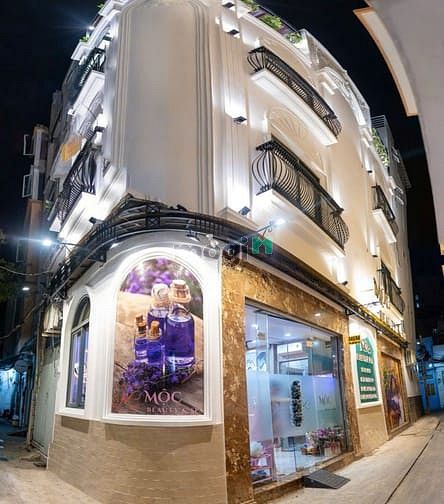 Hình ảnh Bán nhà mặt phố Trần Hưng Đạo , 42,2m2, Q1, HCM,