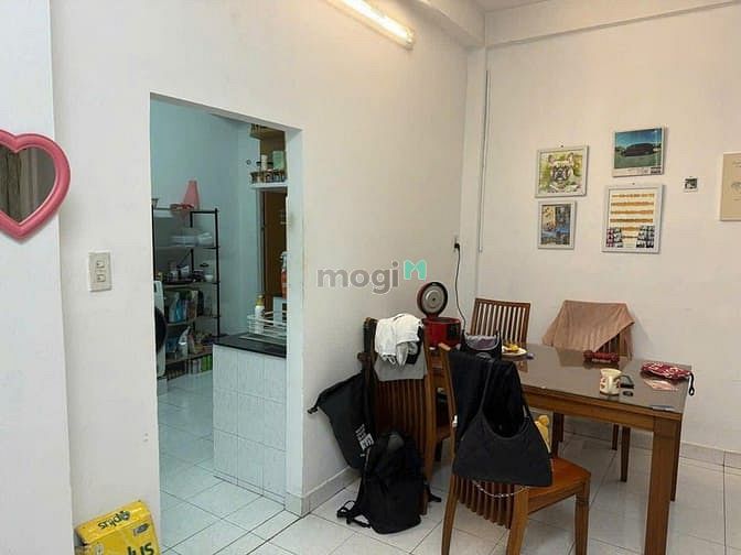 Hình ảnh Chung cư Trần Quốc Thảo, P6, Quận 3: 57m2, 2p ngủ, 1wc, 8tr/tháng