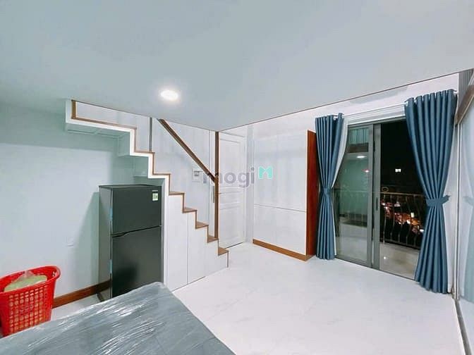 Hình ảnh STUDIO ban công gần cầu Phú Mỹ , KCX Tân Thuận