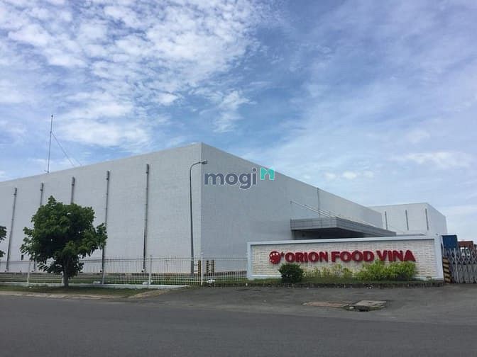 Hình ảnh Bán gấp 940m2 đất có 300m T.CƯ Gía 190TR/SỔ, dân đông xây ở liền