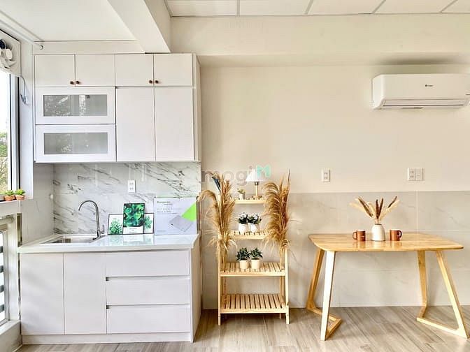 Hình ảnh STUDIO ban công ( máy giặt riêng ) gần cầu Phú Mỹ , KCX Tân Thuận