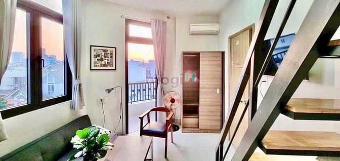 Hình ảnh STUDIO ban công ( máy giặt riêng ) gần cầu Phú Mỹ , KCX Tân Thuận