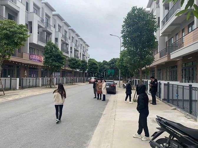 Hình ảnh Bán căn shophouse 75m2, ven Hà Nội, 4 tầng, sẵn sổ,