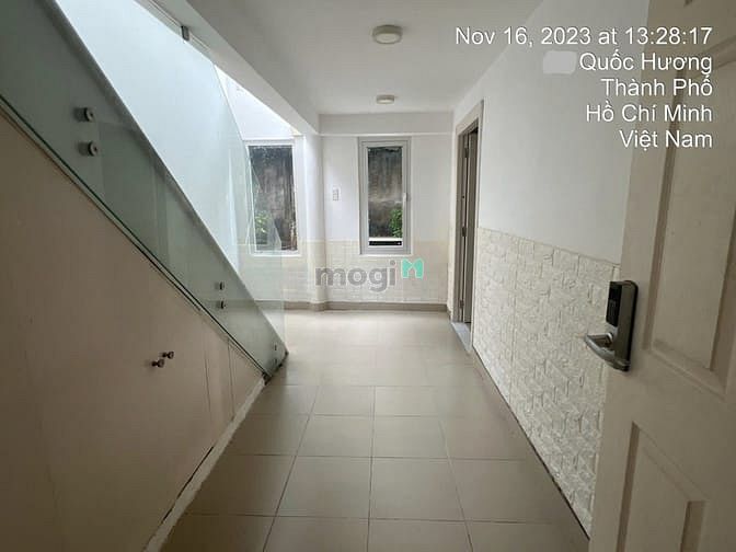 Hình ảnh Cho Thuê Biệt Thự Sân Vườn Tại Thảo Điền, Q2. Giá Thuê 3000$/tháng