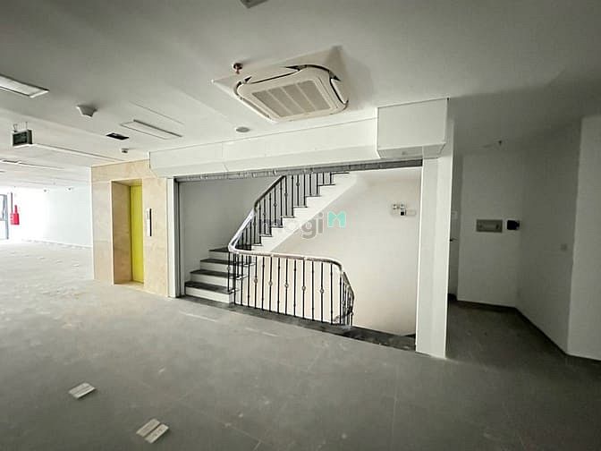 Hình ảnh Cho thuê toà nhà mới 9 tầng mặt phố Châu Long - Ba Đình