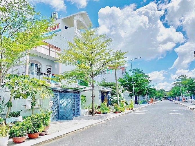 Hình ảnh Bán 1 lô đất diện tích 5x21 SHR đường 14m Tỉnh Lộ 10