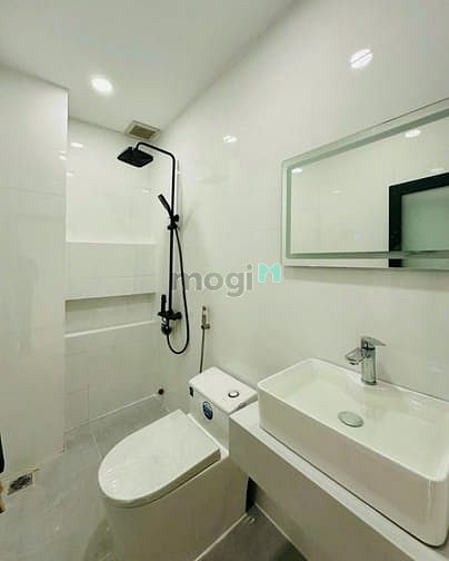 Hình ảnh Cho thuê nhà hẻm xe hơi số 7A Thăng Long, Phường 4, Tân Bình