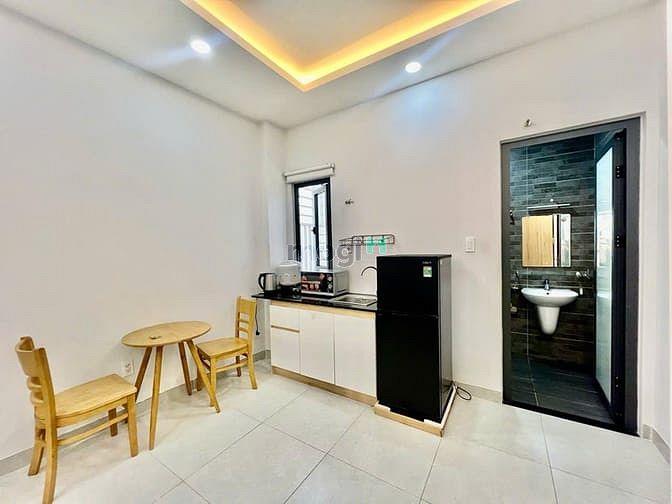 Hình ảnh Căn studio đầy đủ NT ngay nhà thờ Ba chuông, Trần Quang Diệu mới 100%