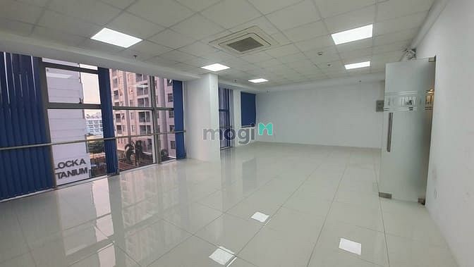 Hình ảnh Văn phòng Luxcity 528 HTP 55m2 có sẵn máy lạnh âm trần .