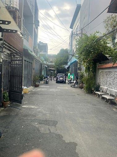 Hình ảnh Bán nhà sát Aeon Tân Phú - hẻm xe hơi 6m