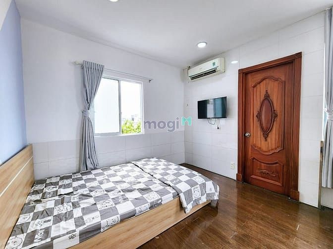 Hình ảnh Studio full nội thất, cửa sổ trời thang máy thoáng mát gần cầu 3/2 Q10