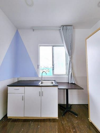 Hình ảnh Studio full nội thất, cửa sổ trời thang máy thoáng mát gần cầu 3/2 Q10