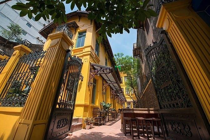 Hình ảnh Cho thuê biệt thự mặt phố Châu Long - Ba Đình