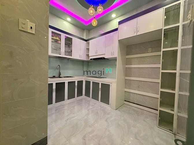 Hình ảnh CHDV đường 3/2, p11, Q10  rộng 14m2, nhà mới 3,3tr/th