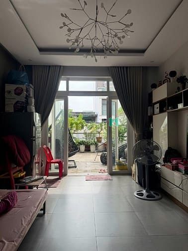 Hình ảnh MTKD Lạc Long Quân, Tân Bình 76m2(4x19m) 6 PN 6 tầng Thang máy, NTCC