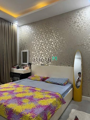 Hình ảnh MTKD Lạc Long Quân, Tân Bình 76m2(4x19m) 6 PN 6 tầng Thang máy, NTCC