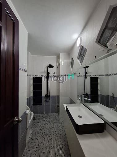 Hình ảnh MTKD Lý Thường Kiệt, p8, Tân Bình 100m2(4x25m) 5 tầng thang máy