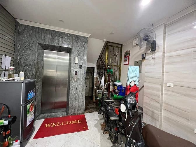 Hình ảnh Bán nhà mặt phố Linh Lang, 100m 7 tầng, thang máy, kinh doanh ngay