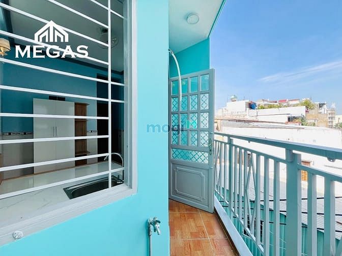 Hình ảnh Phòng Có Sẵn Nội Thất Và Ban Công Thoáng_Mới Khai Trương_Ngày Cây Gõ
