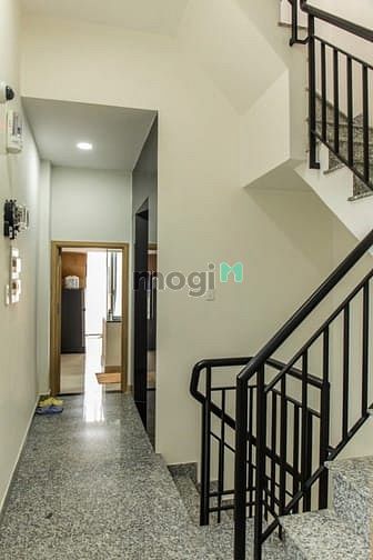Hình ảnh Cho Thuê Phòng Trọ Ban Công Giá Rẻ Ngay Đinh Tiên Hoàng