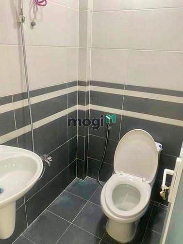 Hình ảnh Chủ ngộp cần bán gấp căn nhà 2 tầng lầu 90m2 - Lê Văn Việt .