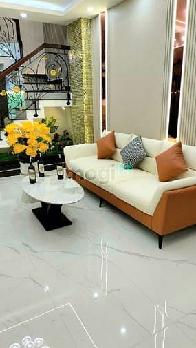 Hình ảnh bán nhà 5 tầng đường phạm văn chiêu p13