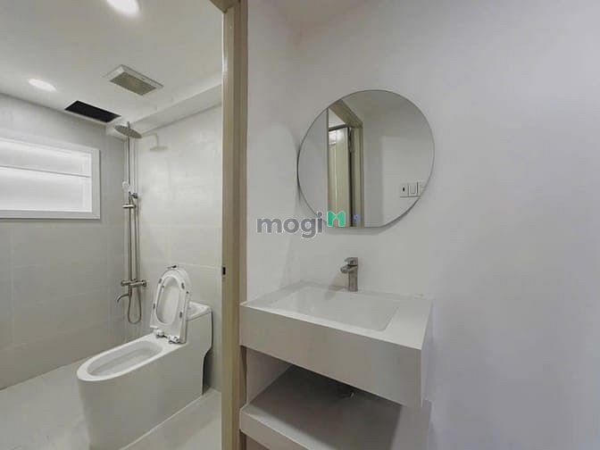 Hình ảnh Mb6623 nạp rút nhanh chóng Studio Ban công - Nội thất Sang Trọng - Cửa sở lớn gần Trần Não
