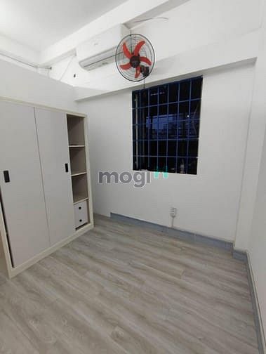 Hình ảnh Cho thuê phòng mặt tiền Đinh Bộ Lĩnh, 64m2, 2pn, 1 PK, 8tr
