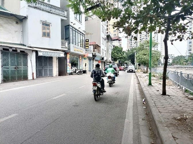 Hình ảnh Bán mặt phố Trịnh Đình cửu- Vỉa hè- Kinh doanh- 114m- MT 11m- Hơn 20tỷ