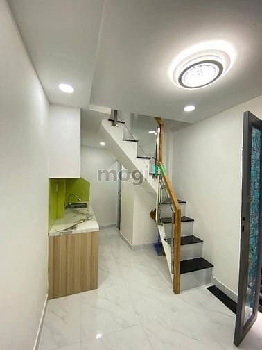 Hình ảnh Nhà hẻm thông 2 đường lớn, dtsd 33.3m2, ngang khủng, 3 tầng.
