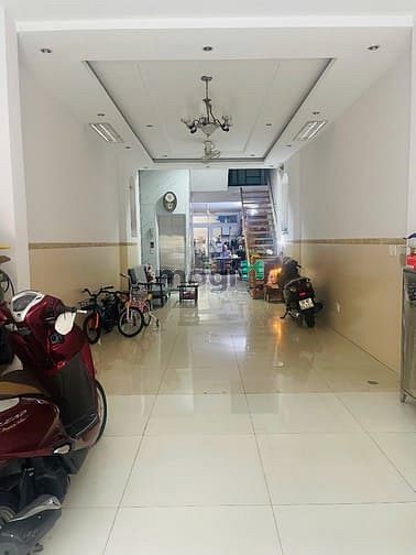 Hình ảnh Bán nhà mặt tiền khu tên lửa 4 tầng 100m2 có thang máy chỉ nhỉnh 11 tỷ