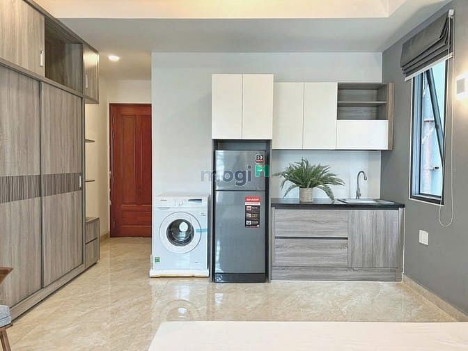 Hình ảnh CHDV đường Nguyễn Tri Phương gần tượng đài