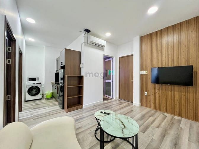 Hình ảnh Cho thuê 2pn cửa sổ balcon - nồi thất mới 100% khu phạm viết chánh