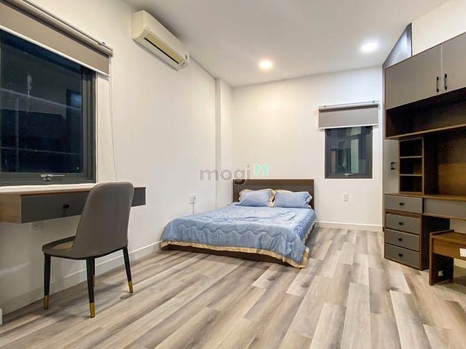Hình ảnh Cho thuê pn cửa sổ bancol - nội thất mới 100% ngay cầu Thị Nghè sát Q1