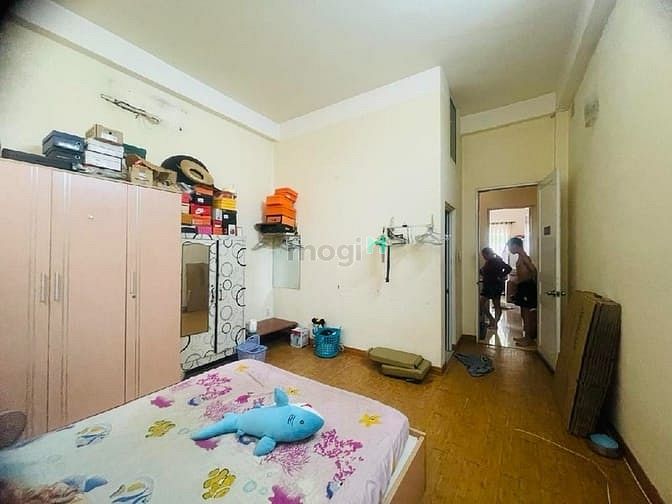 Hình ảnh Lô gốc 2 mặt hẻm ,giáp quận 1.Lê Văn Duyệt