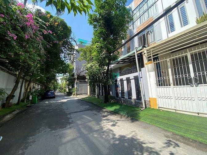 Hình ảnh Cho Thuê Nhà Mặt Tiền Thảo Điền - 360M² - Đa Dụng - Đậu 3 ô tô