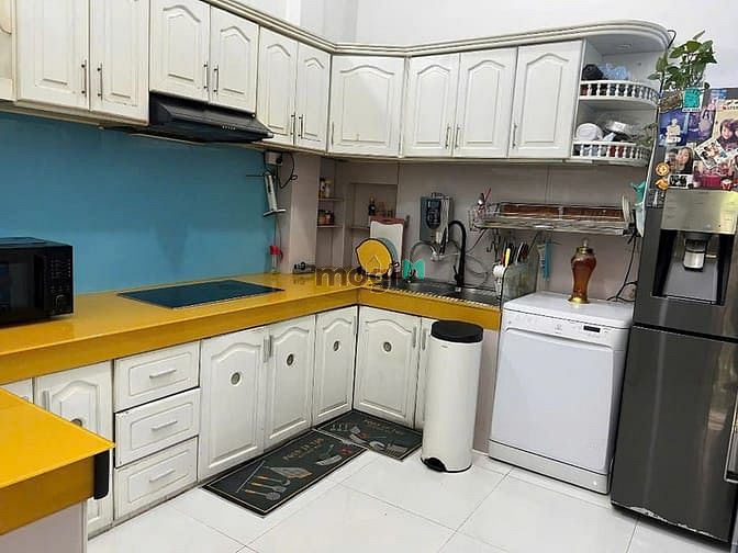 Hình ảnh Cho Thuê Nhà Mặt Tiền Thảo Điền - 360M² - Đa Dụng - Đậu 3 ô tô