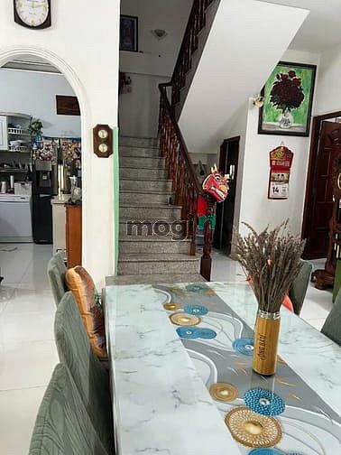 Hình ảnh Cho Thuê Nhà Mặt Tiền Thảo Điền - 360M² - Đa Dụng - Đậu 3 ô tô