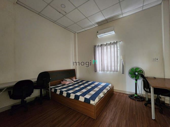 Hình ảnh Nhà 3 tầng 4×20 khu tên lửa  có nội thất cho thuê 18tr