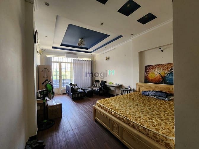 Hình ảnh Nhà 3 tầng 4×20 khu tên lửa  có nội thất cho thuê 18tr