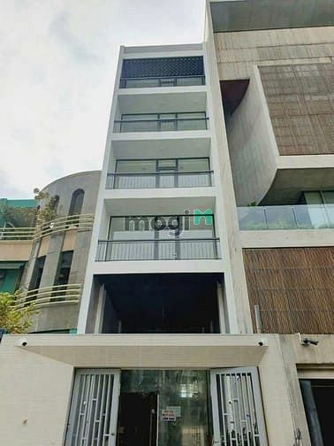 Hình ảnh Cho thuê nhà có thang máy 108C Thành Thái, Phường 12, Quận 10