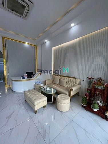 Hình ảnh Cho thuê nhà có thang máy 108C Thành Thái, Phường 12, Quận 10