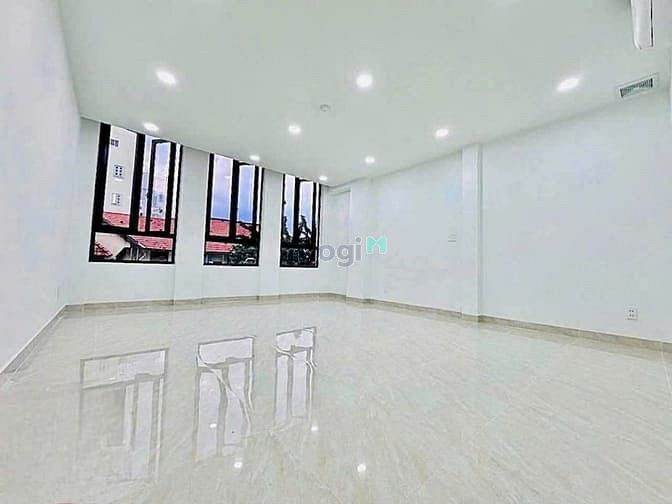 Hình ảnh Cho thuê nhà làm văn phòng - nhà mới trung tâm Q1
